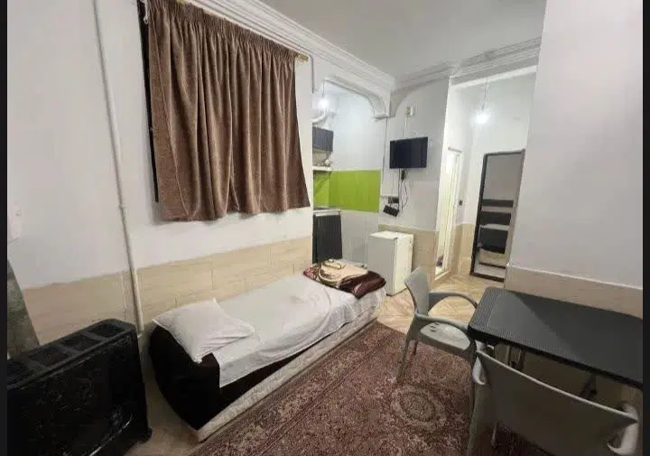 سوئیت دهقان