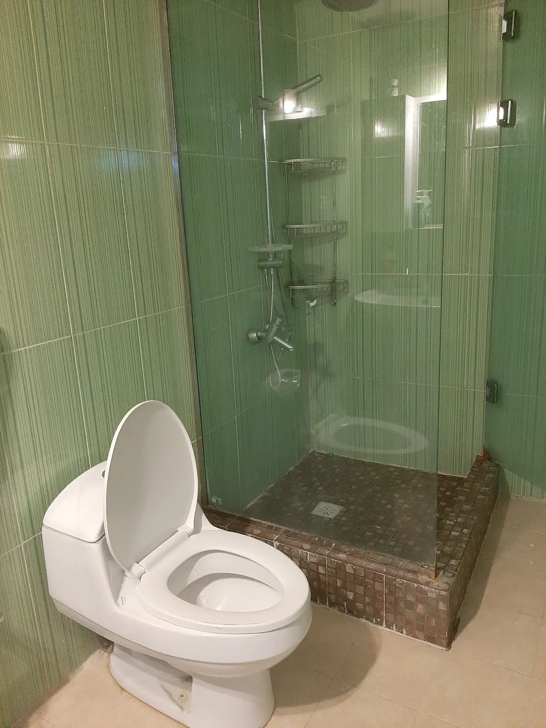 فروش مسکونی97 متر تاپ لوک خیابان داریوش عباس آباد
