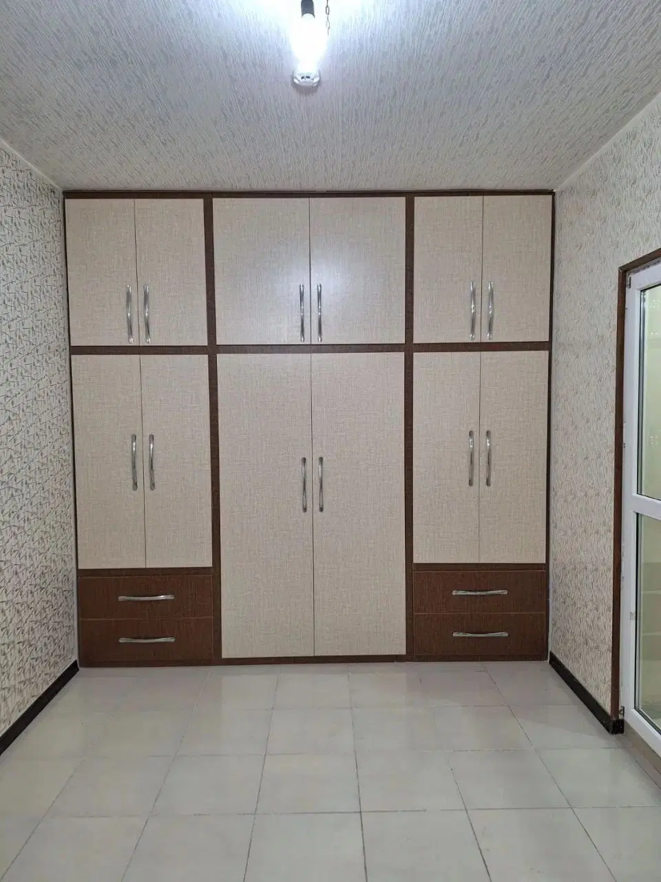 آپارتمان تمیز و خوش نقشه