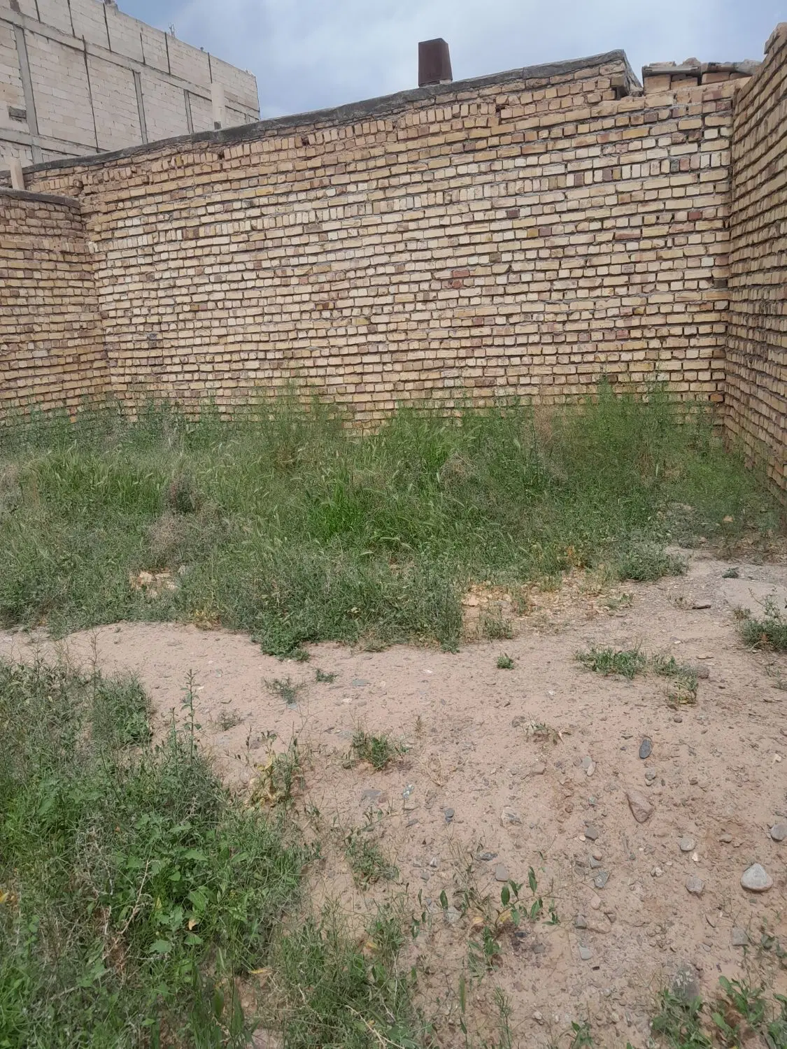 زمین نیمه ساز