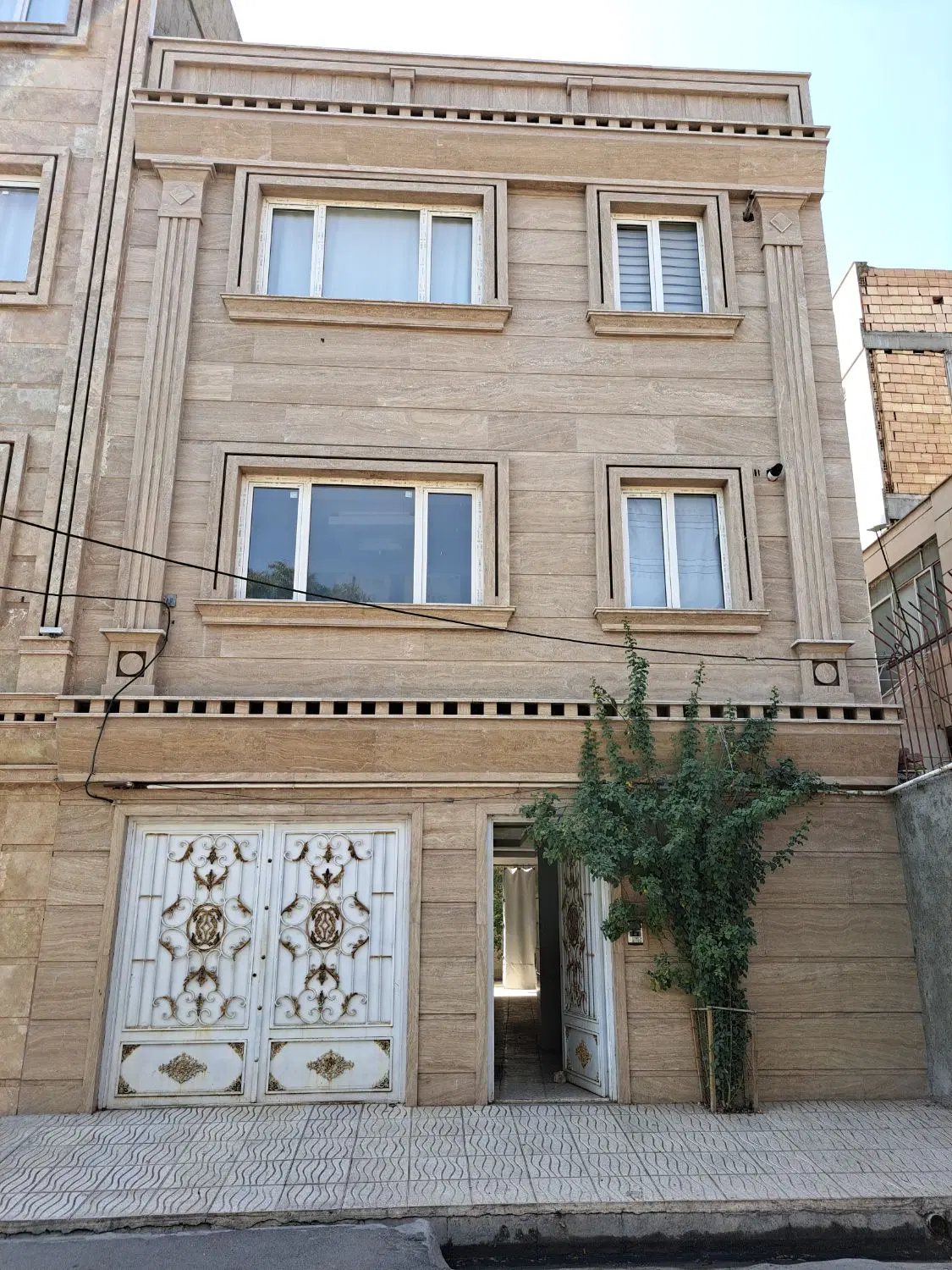 اجاره خانه در خ مدرس صنوبر ۲۶
