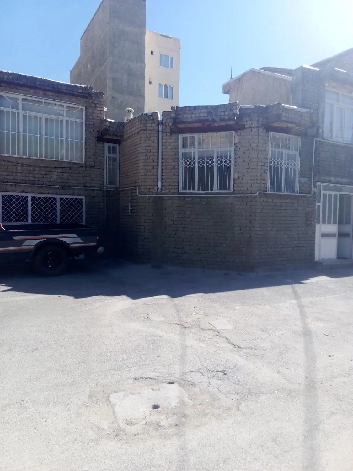 منزل مسکونی واقع در ارشاد