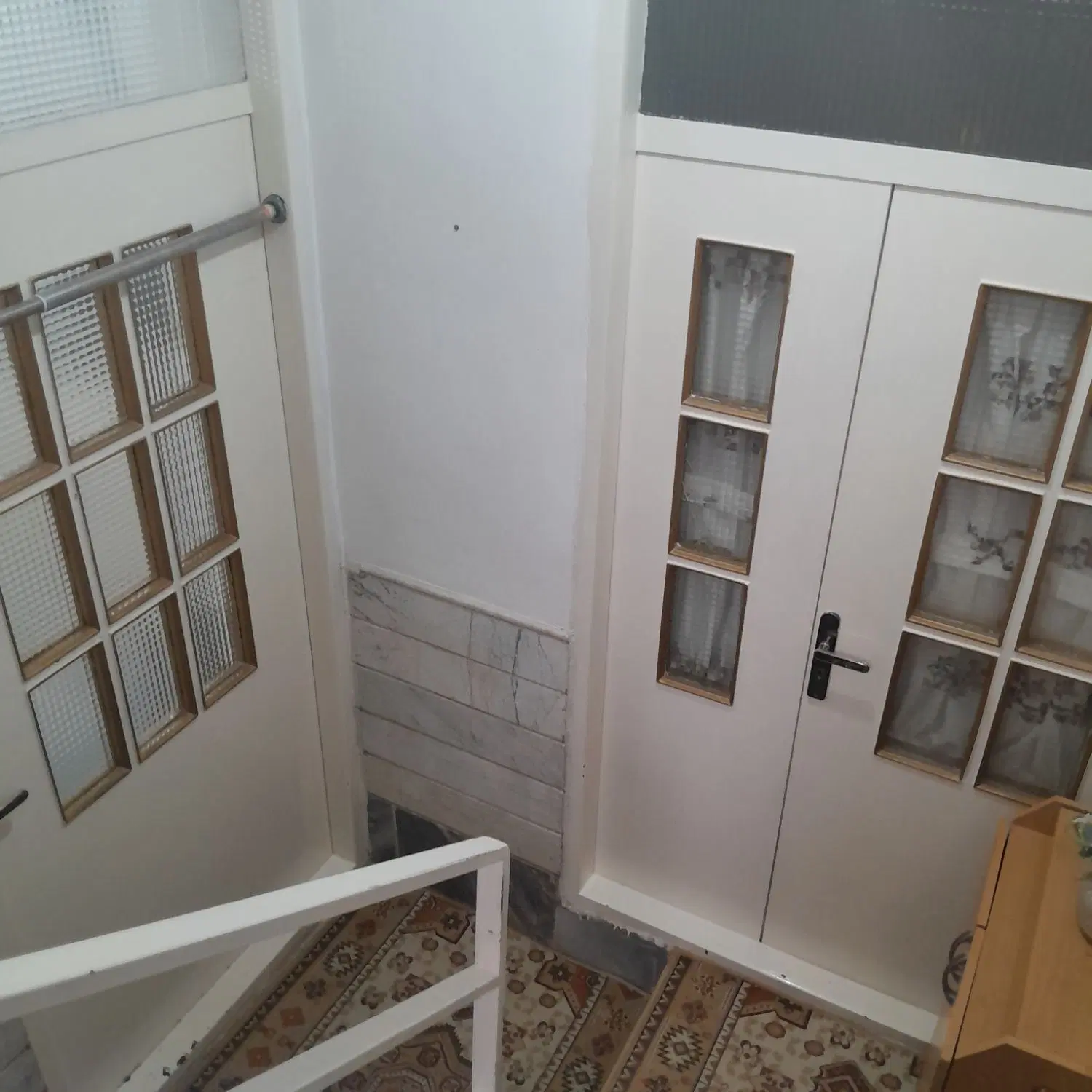 یک طبقه زیرزمین با سند 2 دونگ