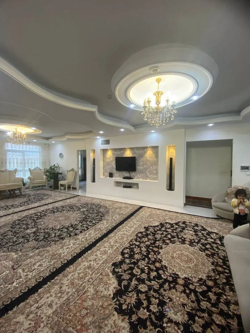 ۸۵ متر ۲ خواب فول امکانات ۲۲ بهمن جنوبی