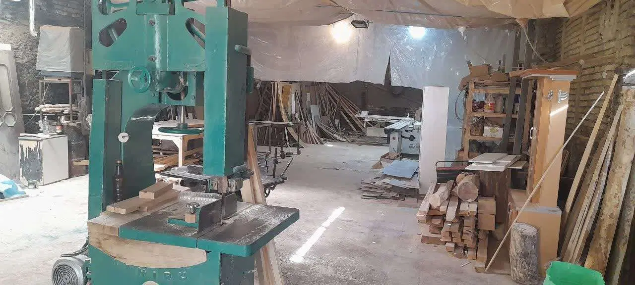 مغازه فروشی