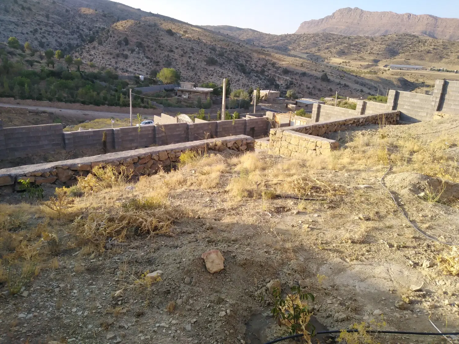 فروش زمین مسکونی و مجاورت آزادراه جدیدشیراز ،بوشهر