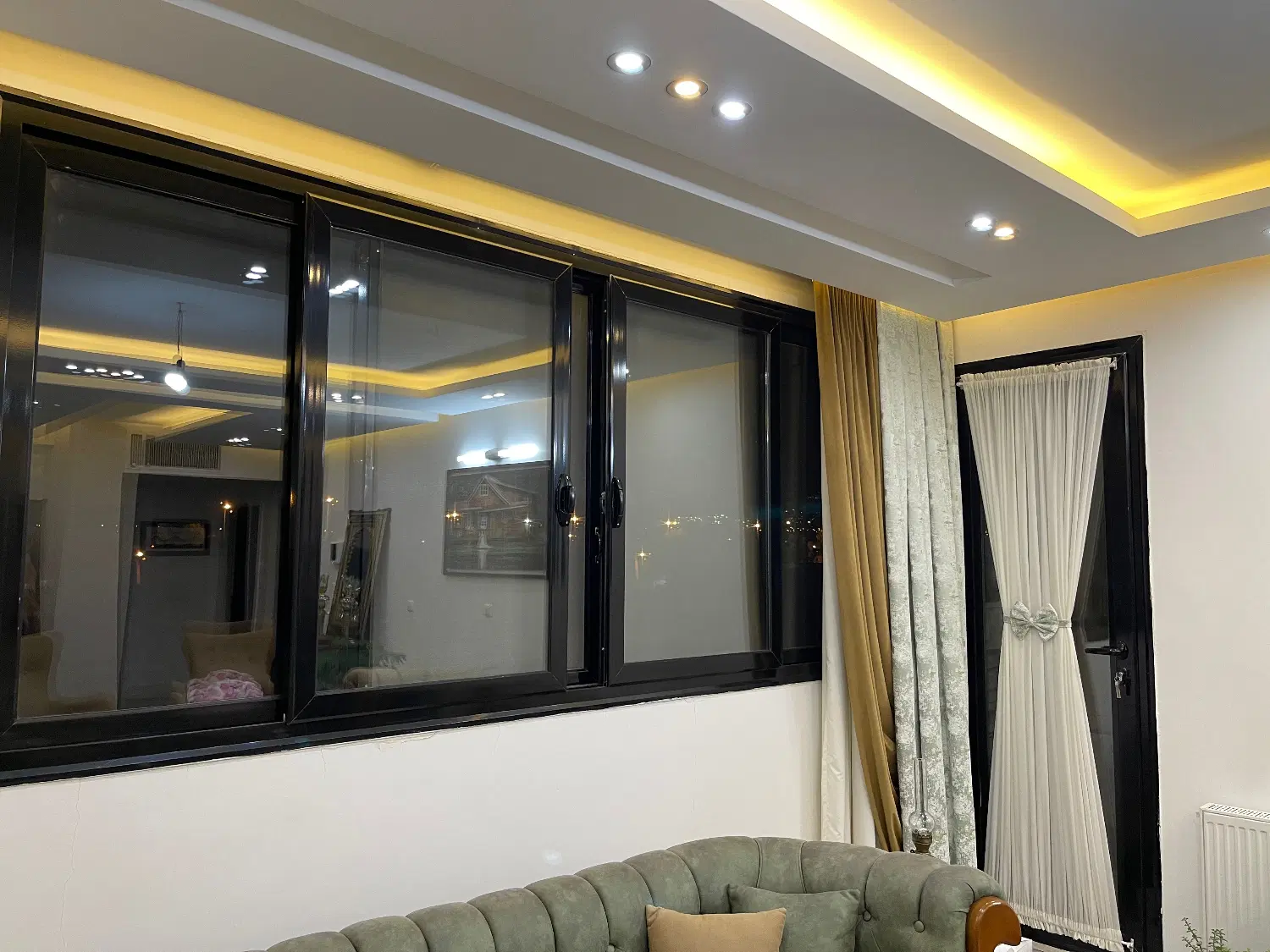 ۸۷ متر دو خواب، جنوبی، منطقه ۶، نوساز