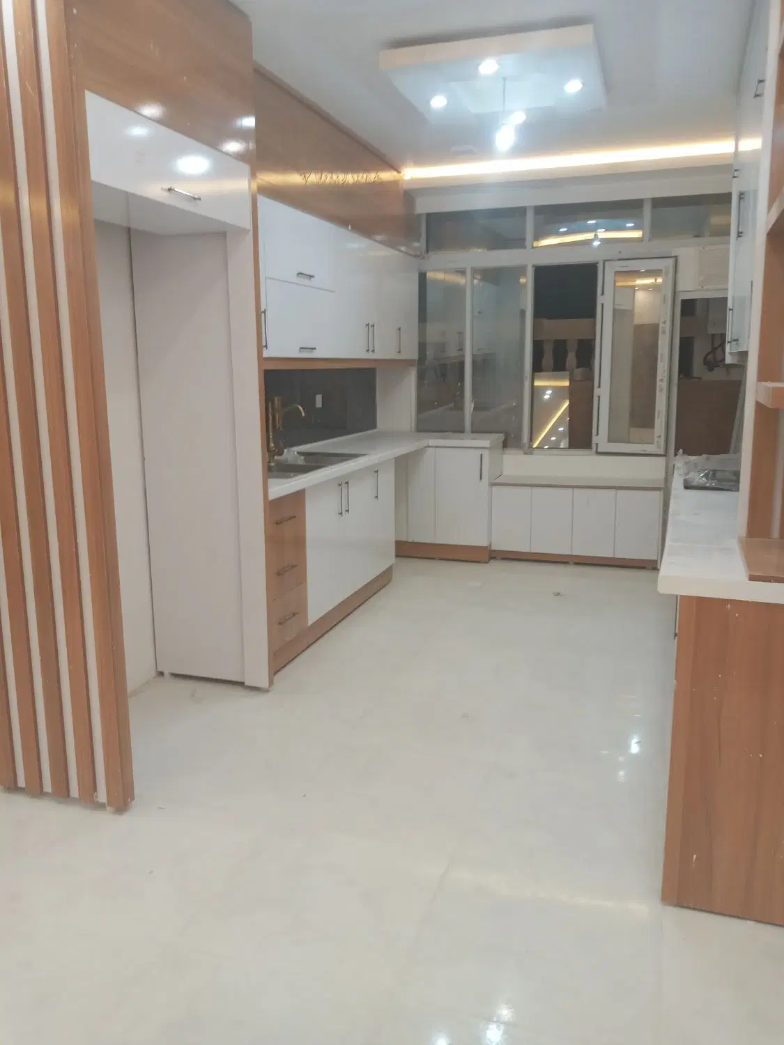۸۵متری باپارکینگ اسانسو