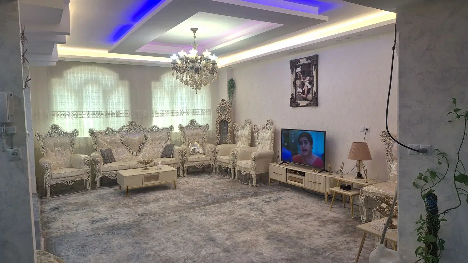 فروش آپارتمان دوخواب کلید نخورده و باز سازی شده
