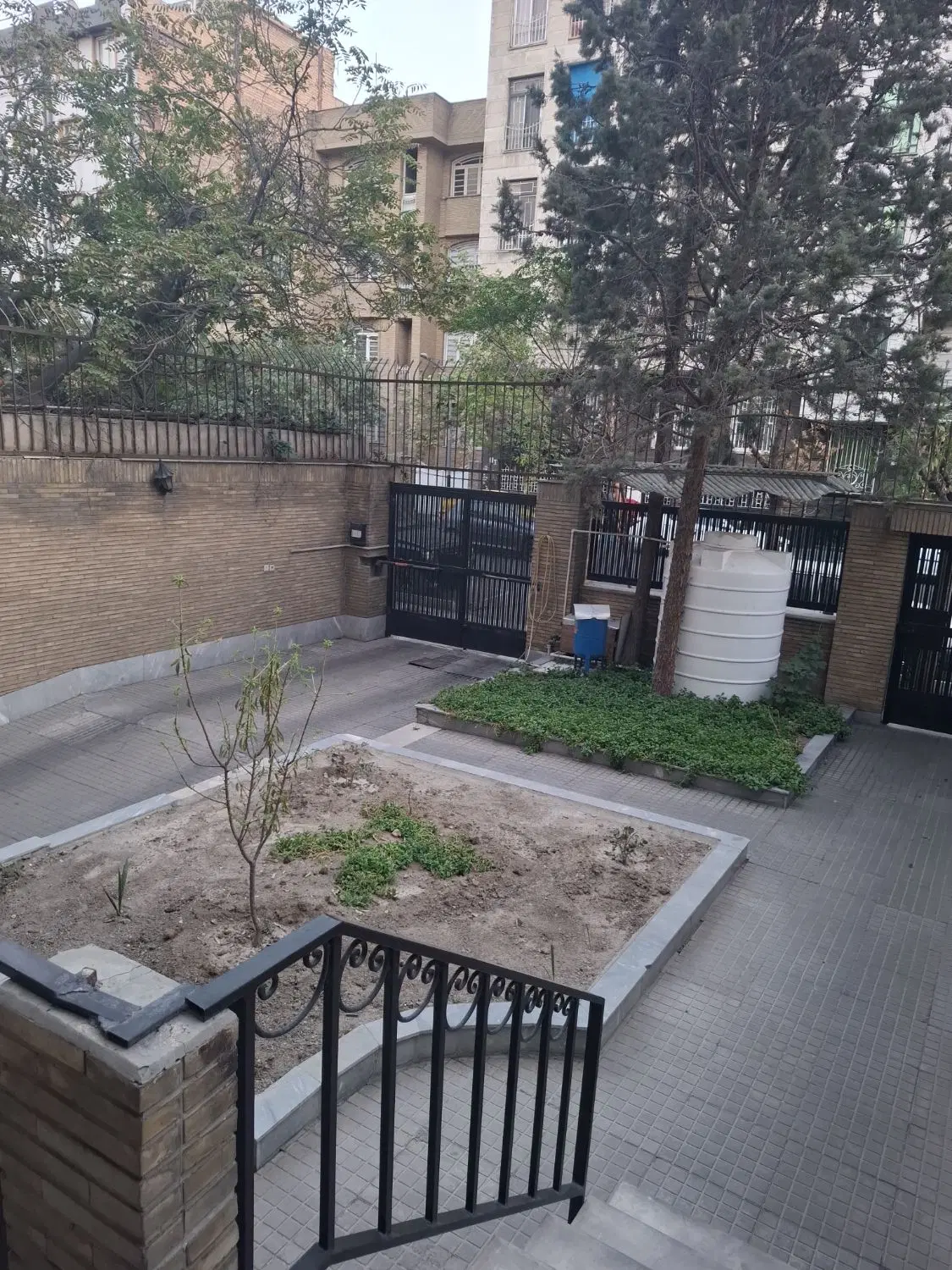 ۷۰ متر ۲ خواب _ بر نصرت