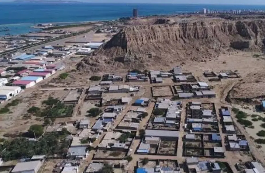 زمین دوکله رمچاه