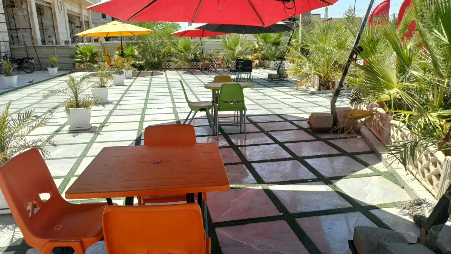 زمین در کویی پالایشگاه