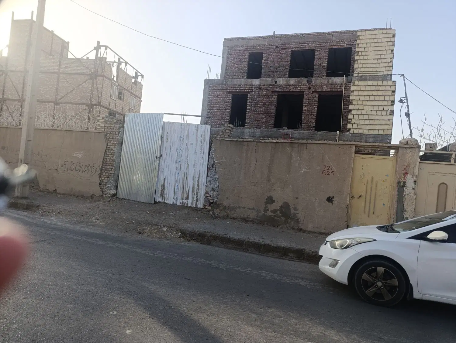 خانه فروشی تقاطع زال وطباطبایی همکف