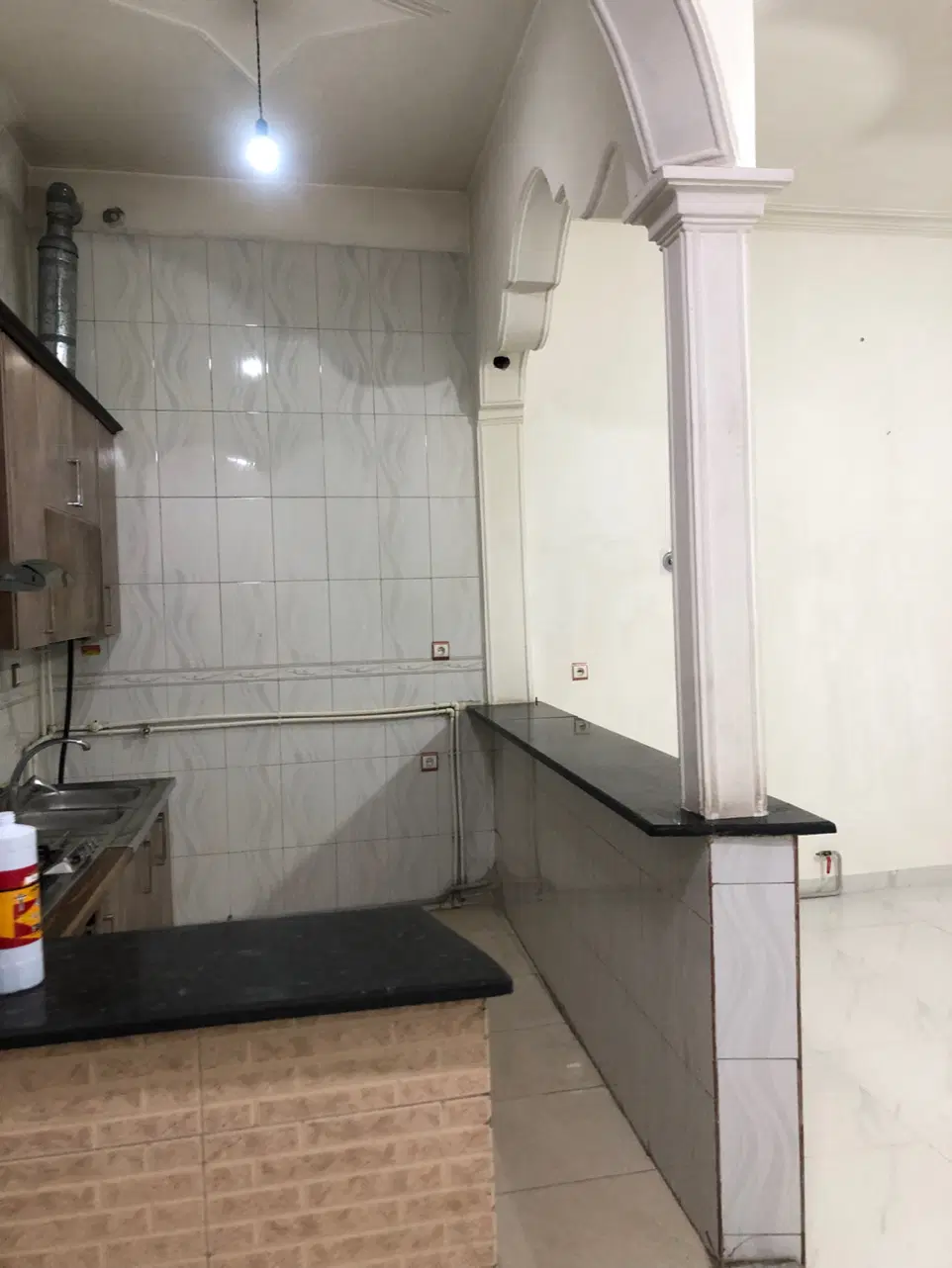 خانه 68 متری طبقه همکف بهر خیابان حیاط دار کد 5520