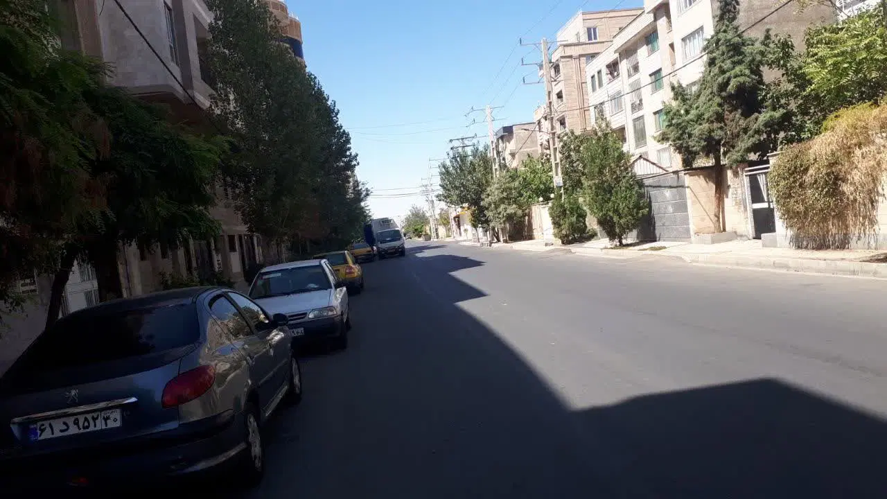 آپارتمان100مترسنددارفروش ورهن درگلشهر