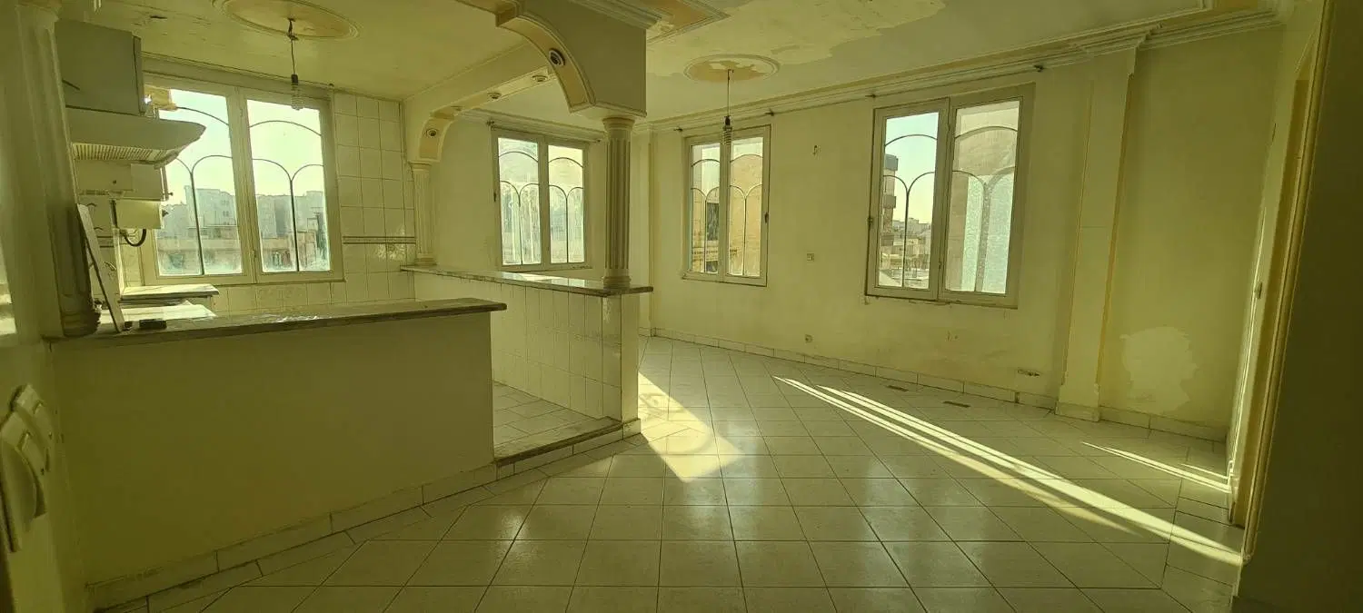 فروش واحد مسکونی سند تک برگ.