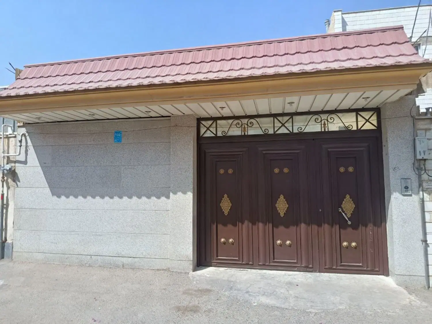۱۳۳متر دوطبقه ۶دانگ تمیز