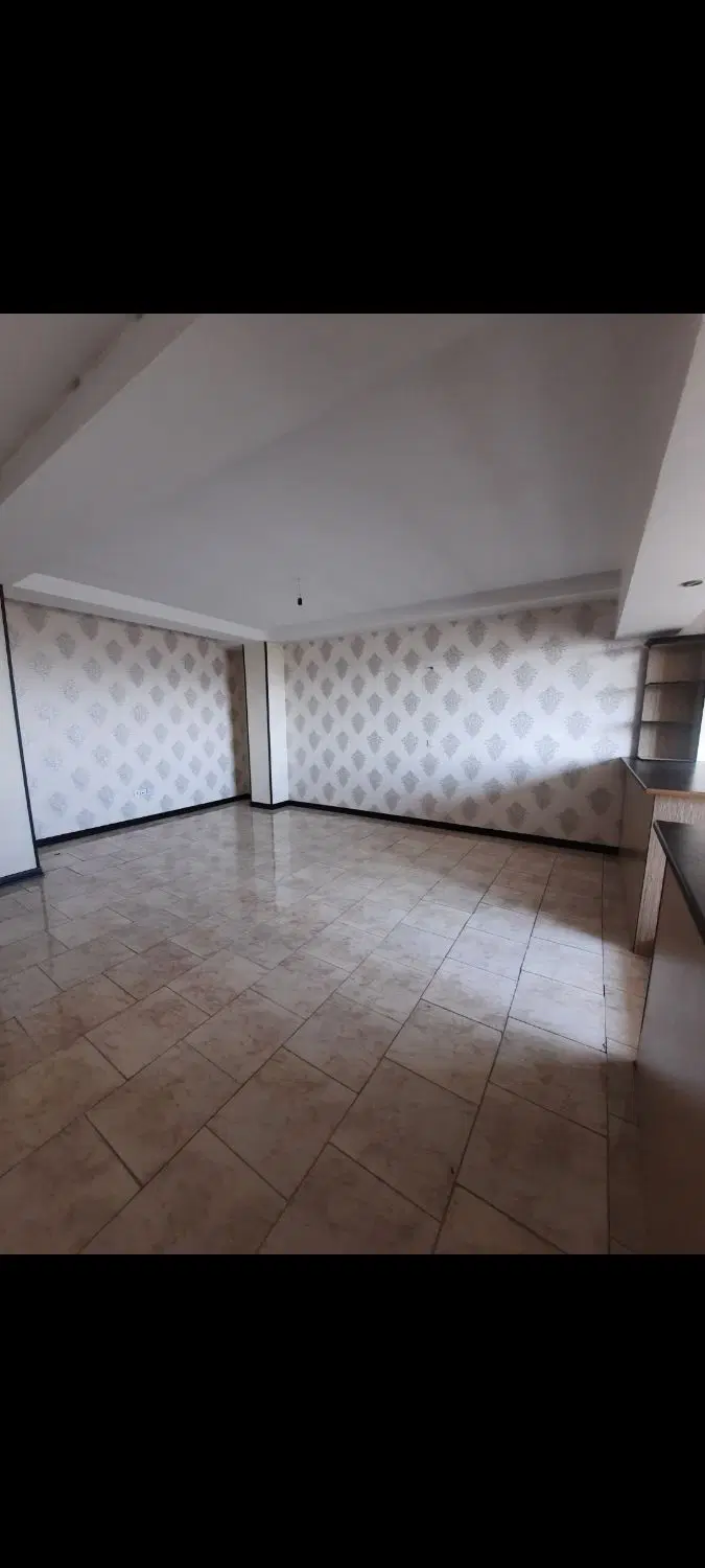آپارتمان اجاره واحد ۱۰۰ متری . پریسا شرقی