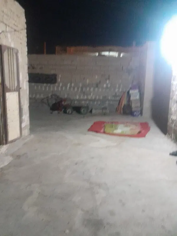 فروش زمین که دیوار امتیاز آب برق دو خانه کلنگی