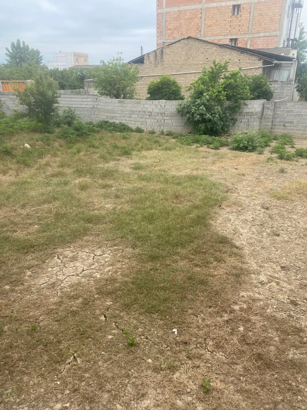200 متر زمین رینگ داخلی موقعیت عالی