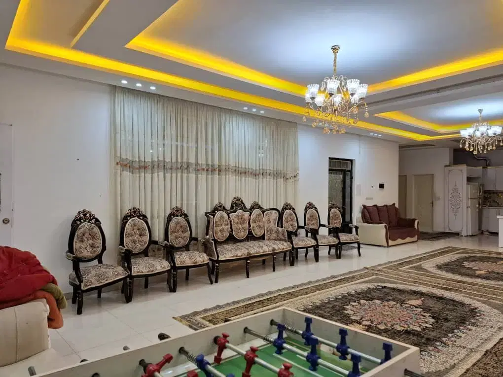 باغ ویلا استخر سرپوشیده با ظرفیت بالا
