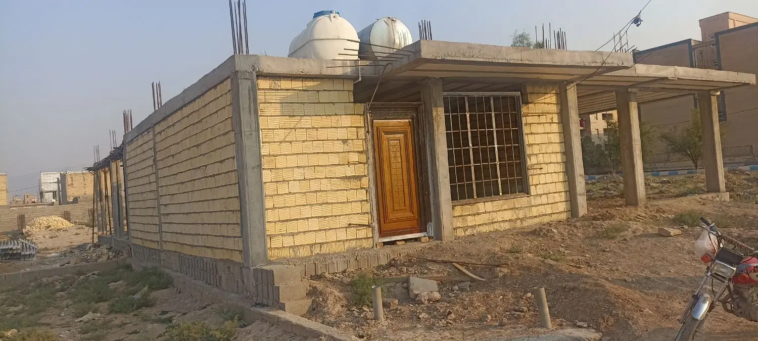 خانه نیمه کاره