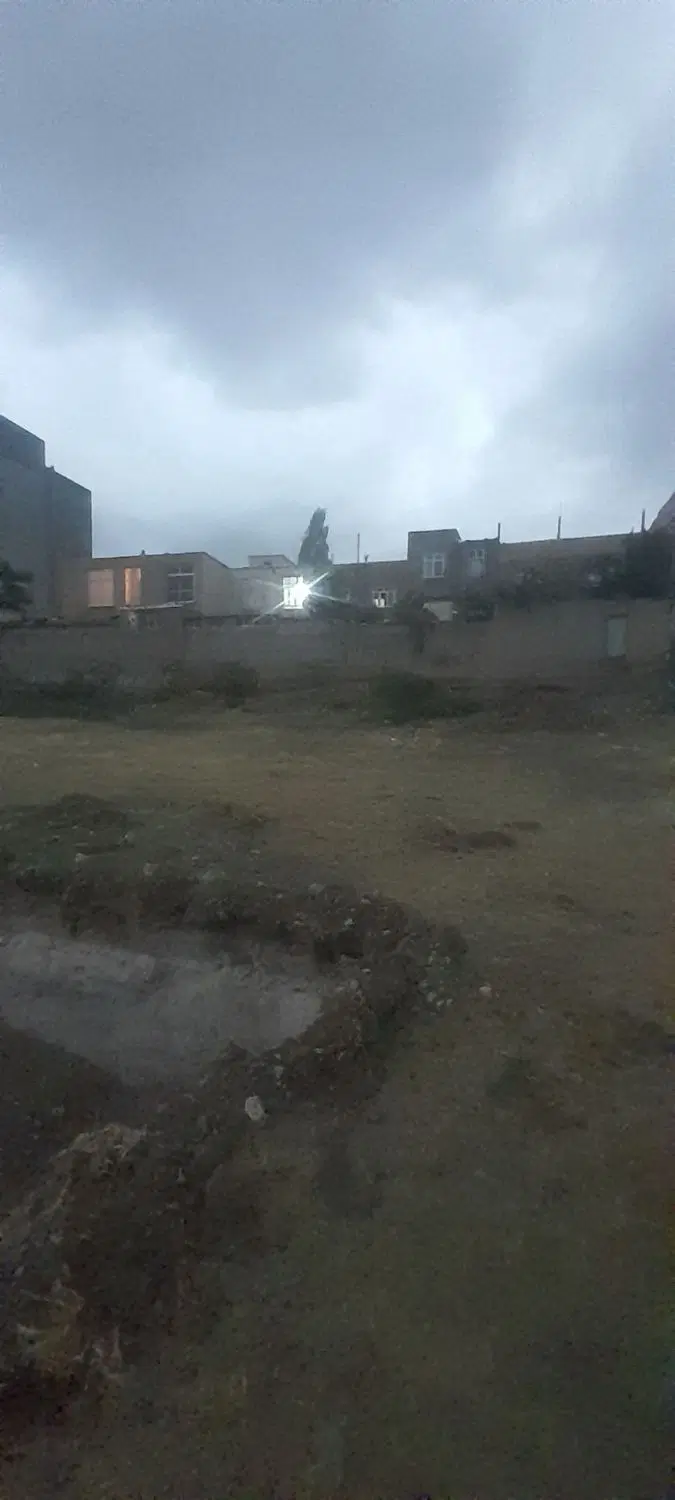 زمین 115متر