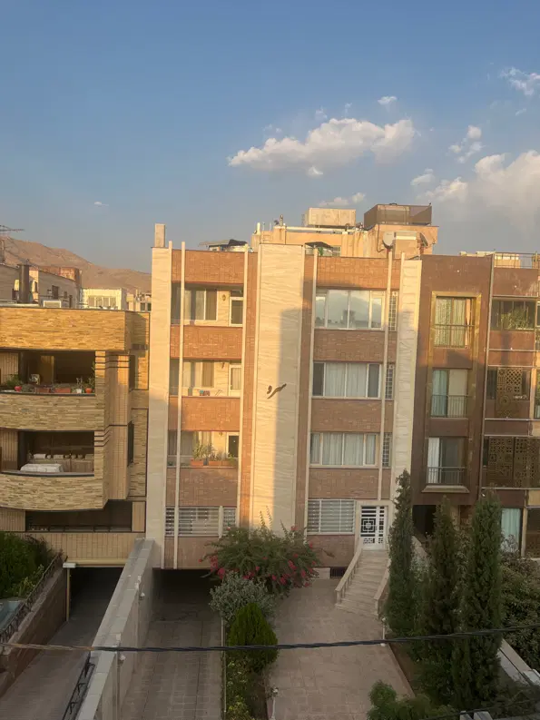 فروش اپارتمان سه خواب کلاه دوز