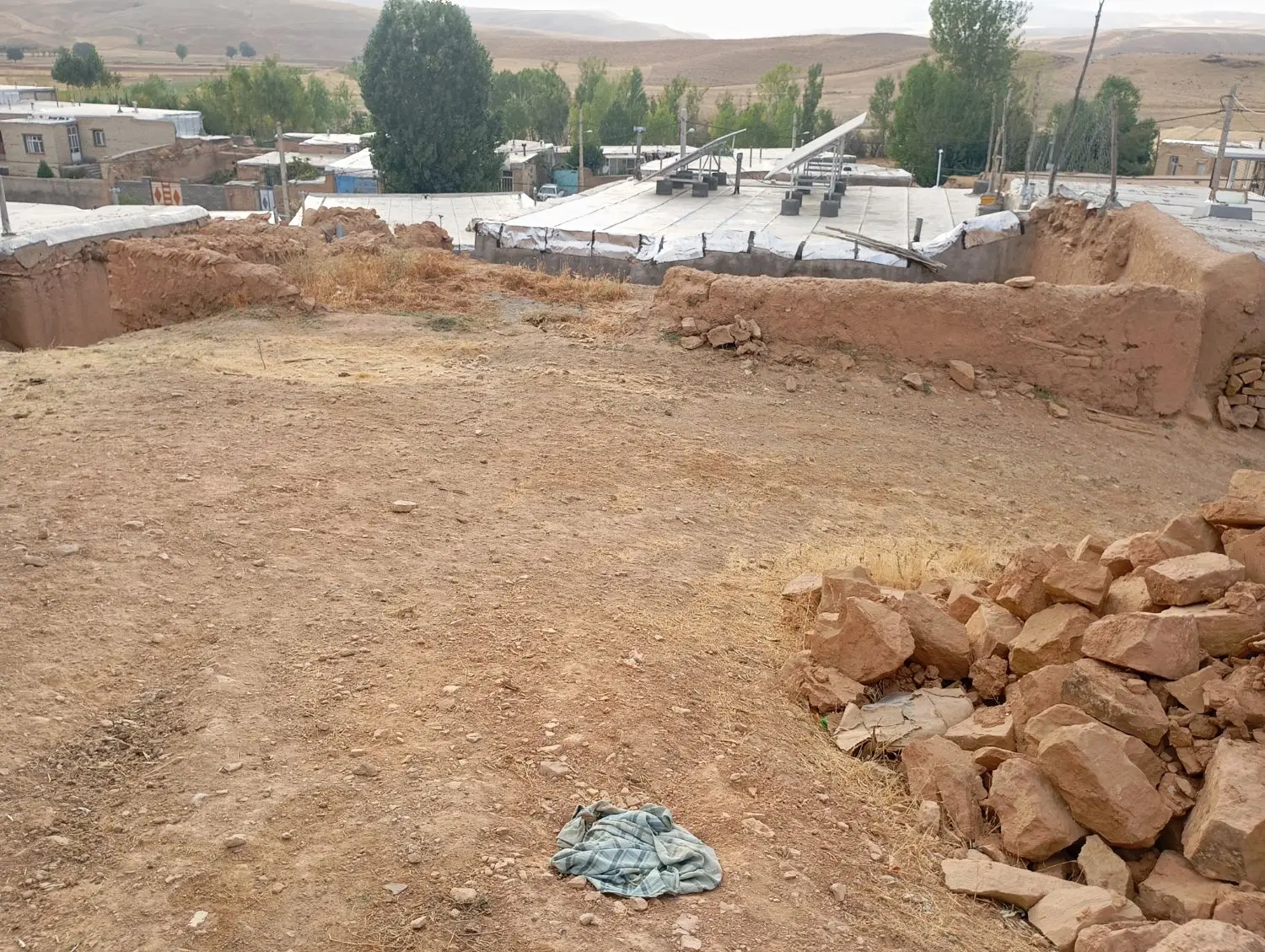 زمین مسکونی