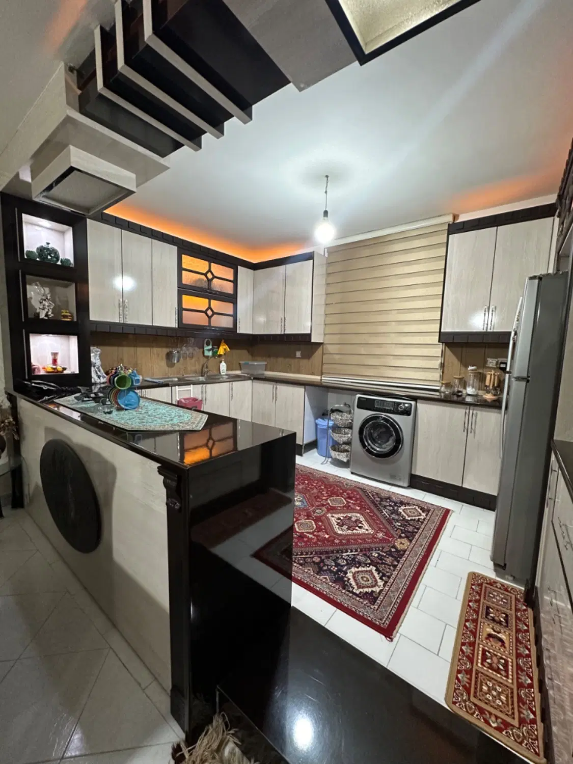 فروش اپارتمان چهارباغ