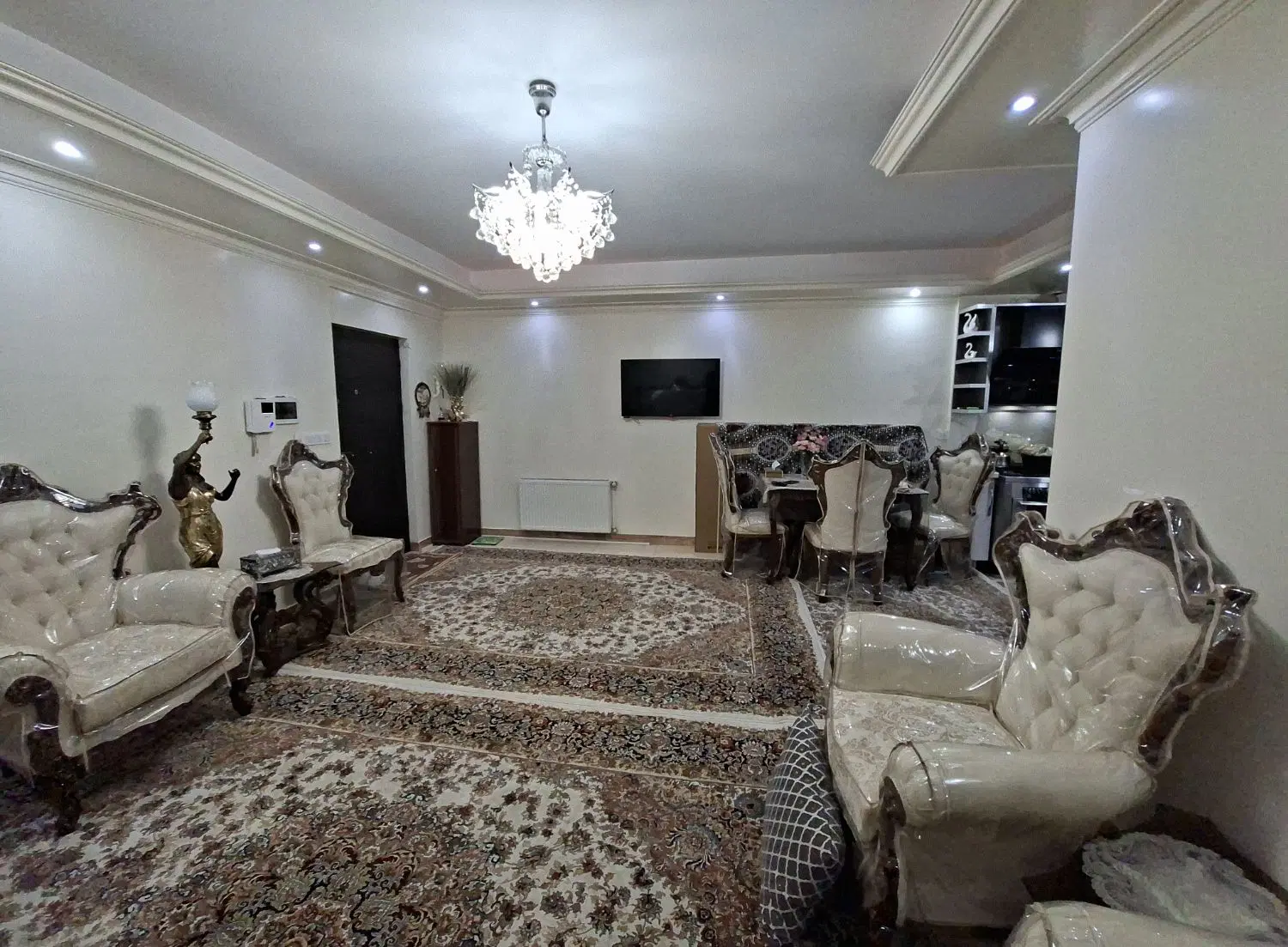 آپارتمان ۷۵ متری فول