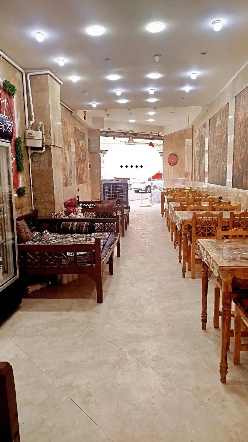 اجاره مغازه ۱۱۵متری + ۴۰متر حیاط اختصاصی_ امیرکبیر