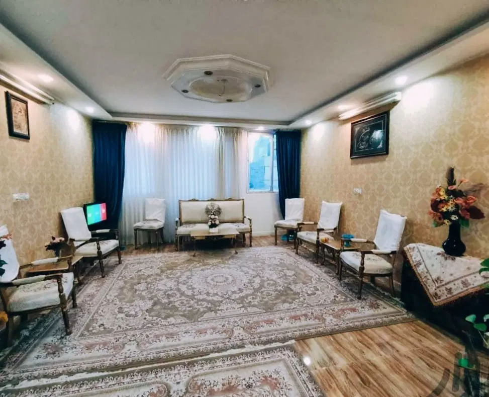 ۹۰ متری جانباز با پارکینگ