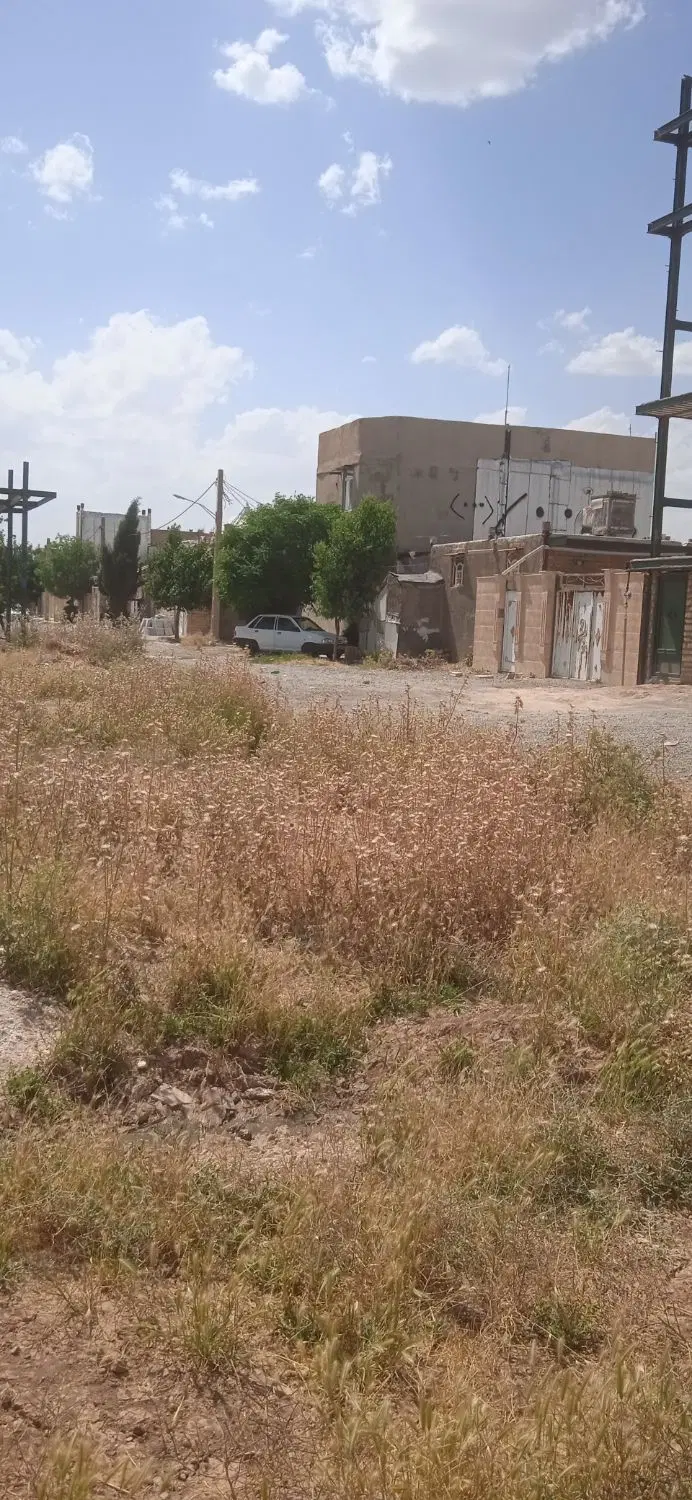 زمین ۱۰۰متری فرهنگیان
