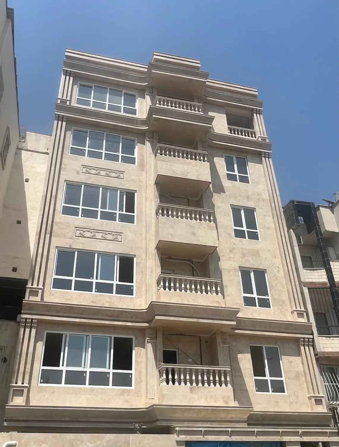 اپارتمان ویلاشهر