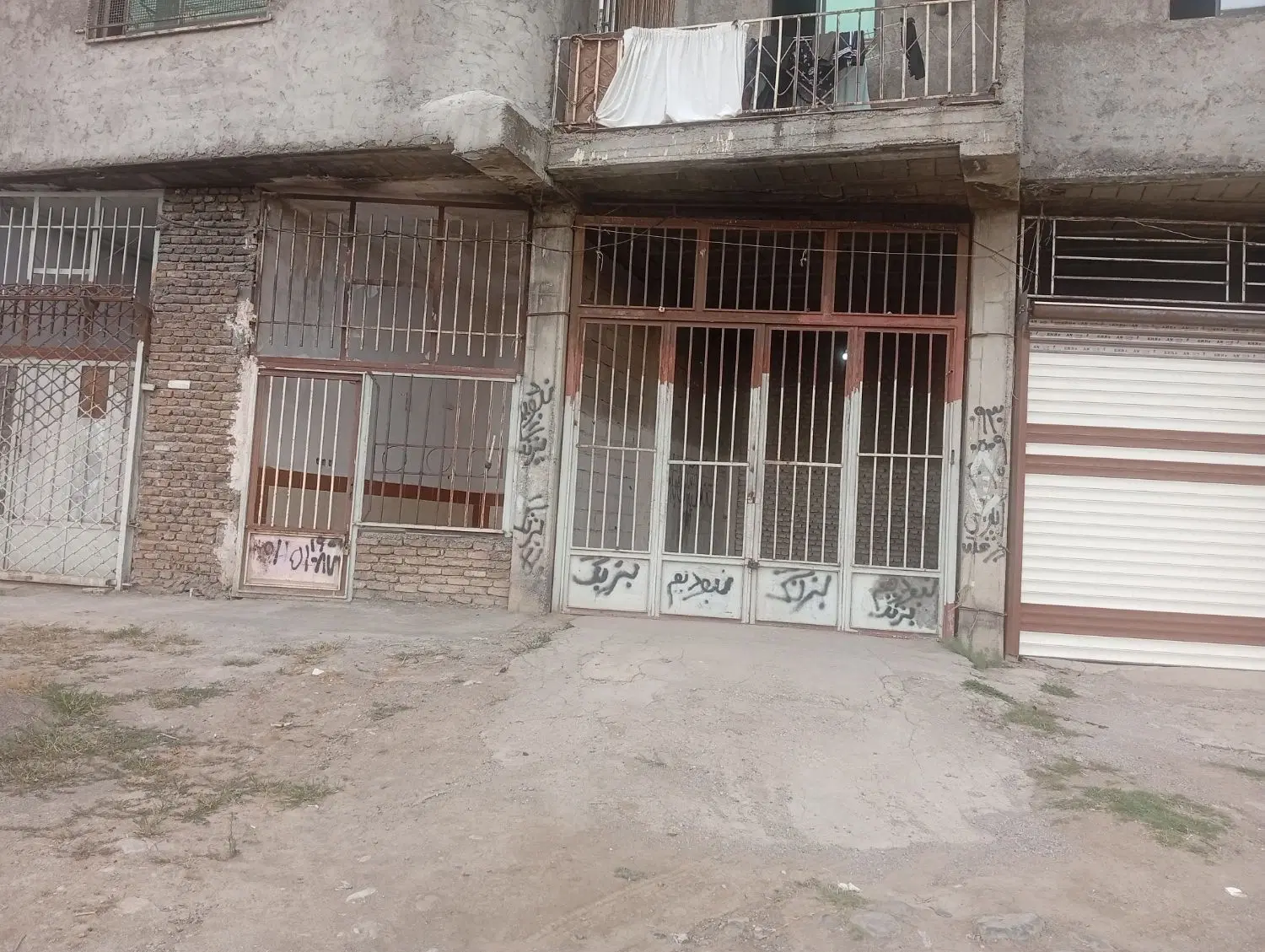 اجاره مغازه مکانیکی دارای چاله سرویس
