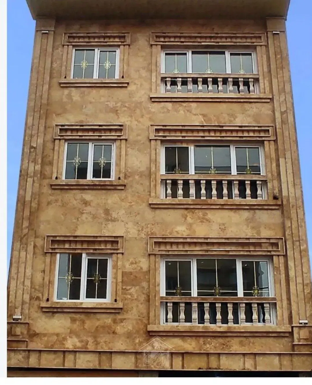 اپارتمان تک واحدی ۱۱۲ متر ابتدای کاشانی
