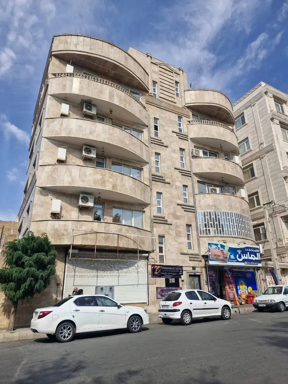 آپارتمان در هشتگرد