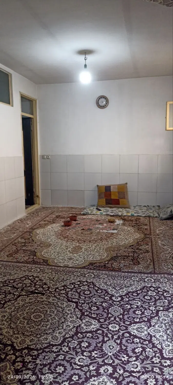 واحد ۶۰ متری ویلایی دربست واقع در یبر