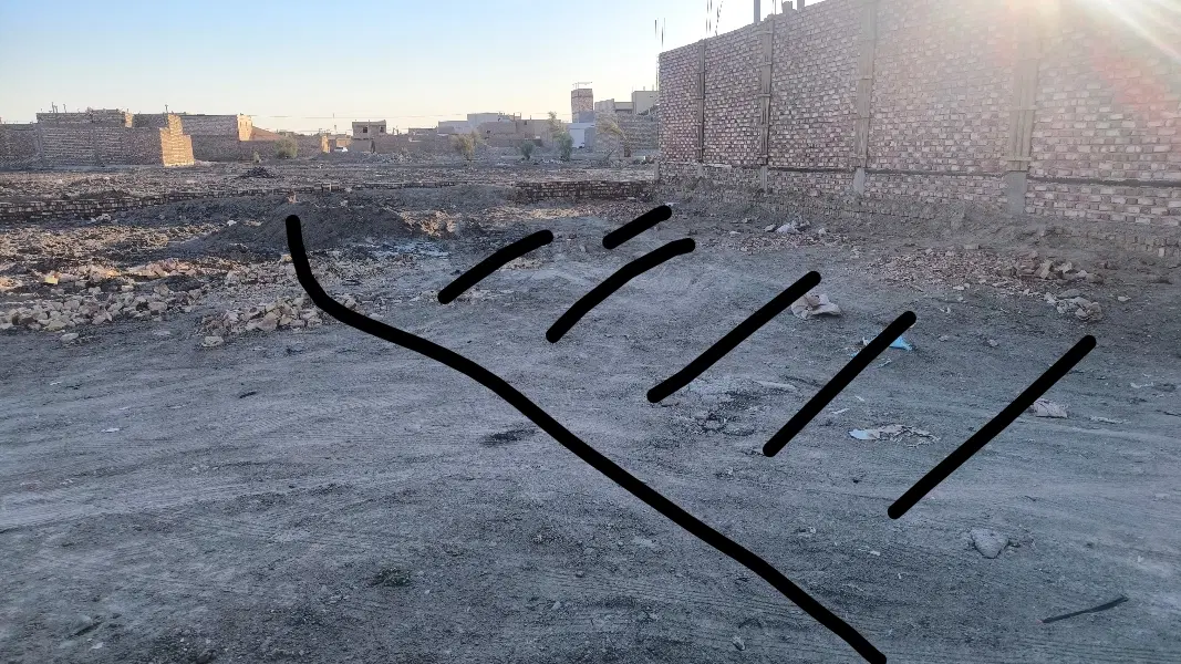 زمین فروشی