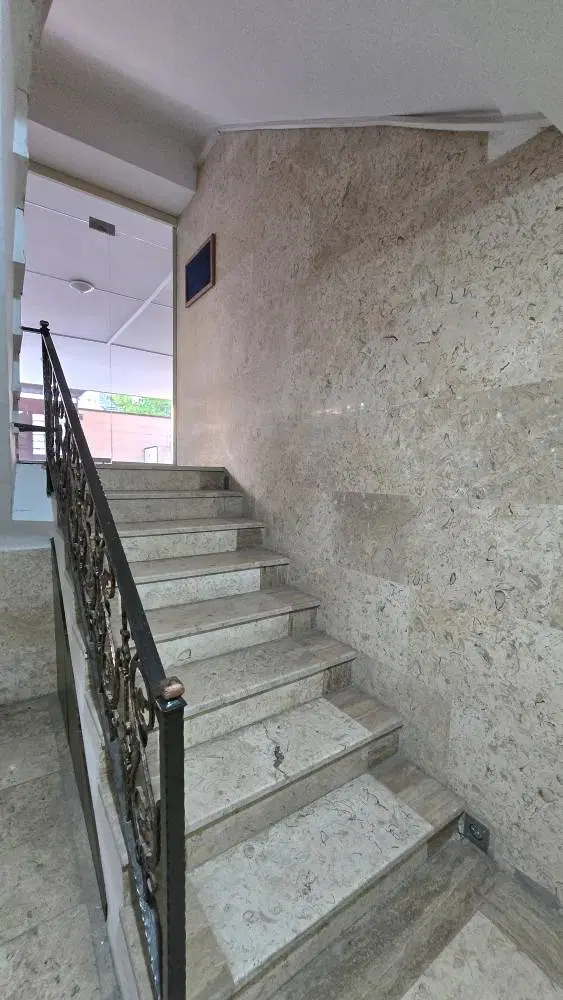 اجاره ۱۰۵متری دو خواب طبقه دوم شخص ساز 1_200م