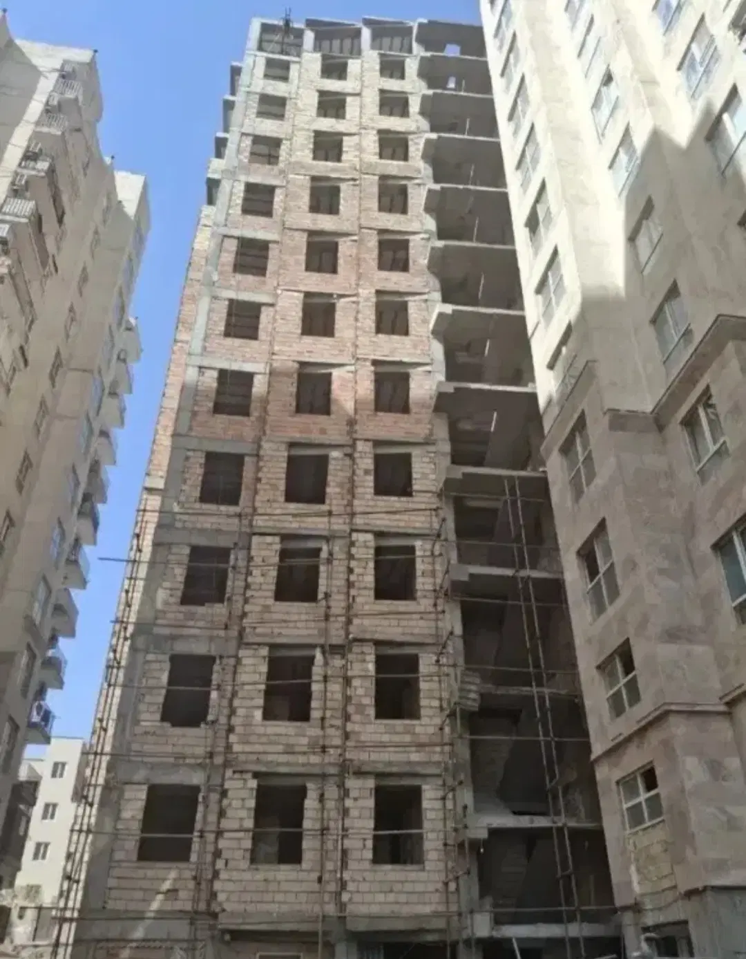 مجتمع مسکونی تاوا(مسکن ورزشکاری)