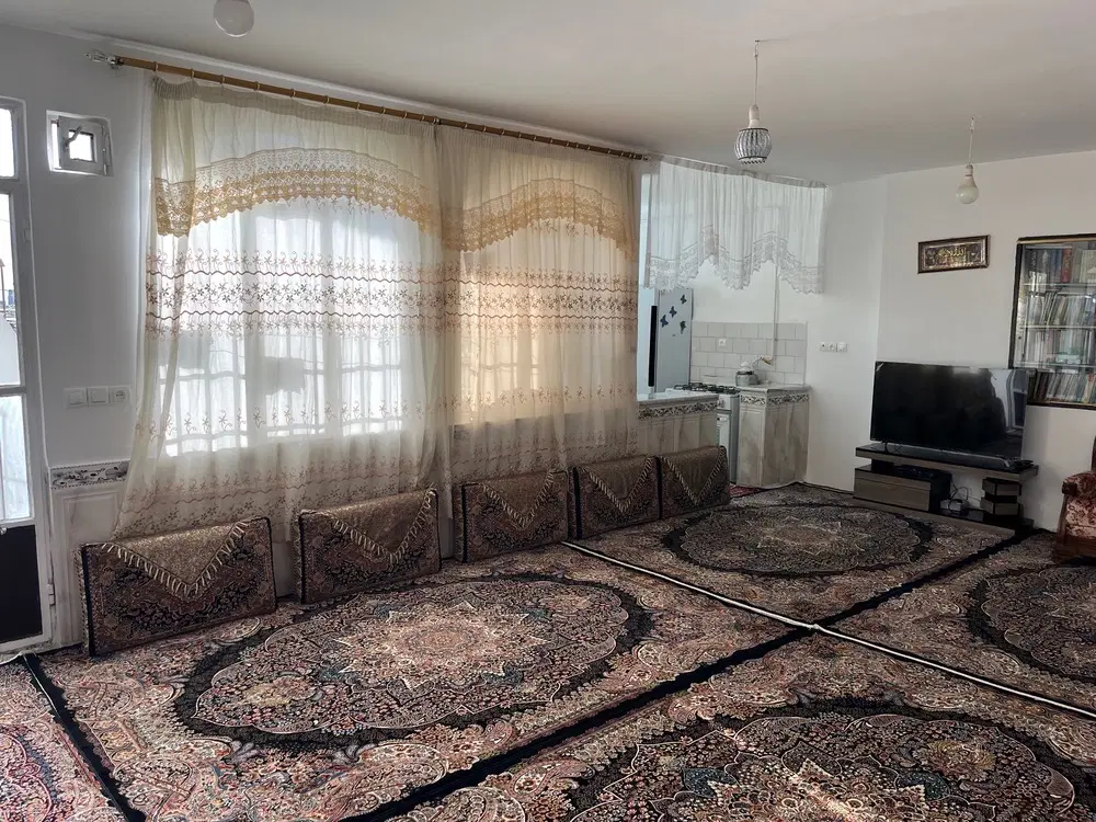 خانه مسکونی دوطبقه عباس آباد