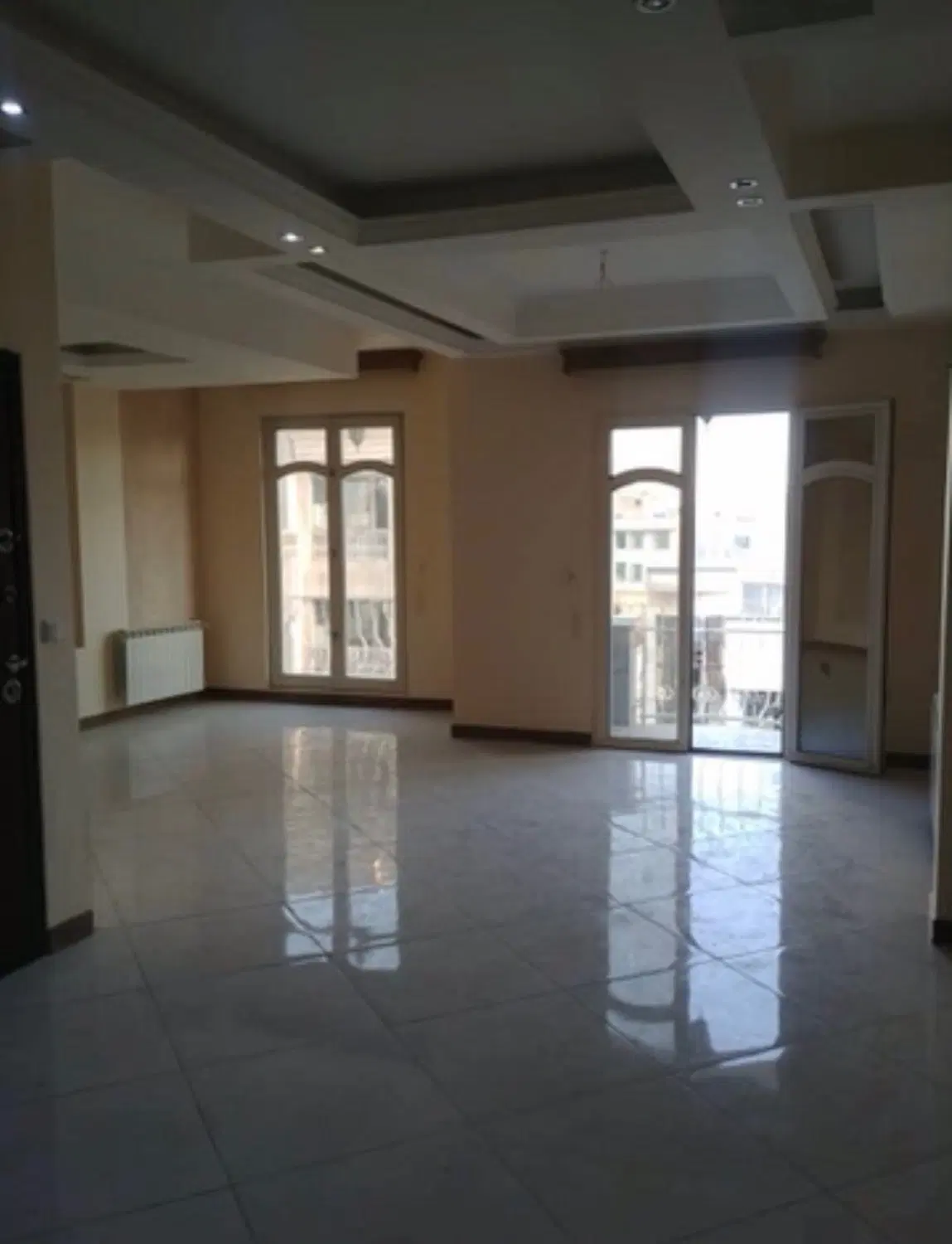 ۱۳۰متر تکواحدی طبقه ۵ پرستارشمالی آسانسور و انباری