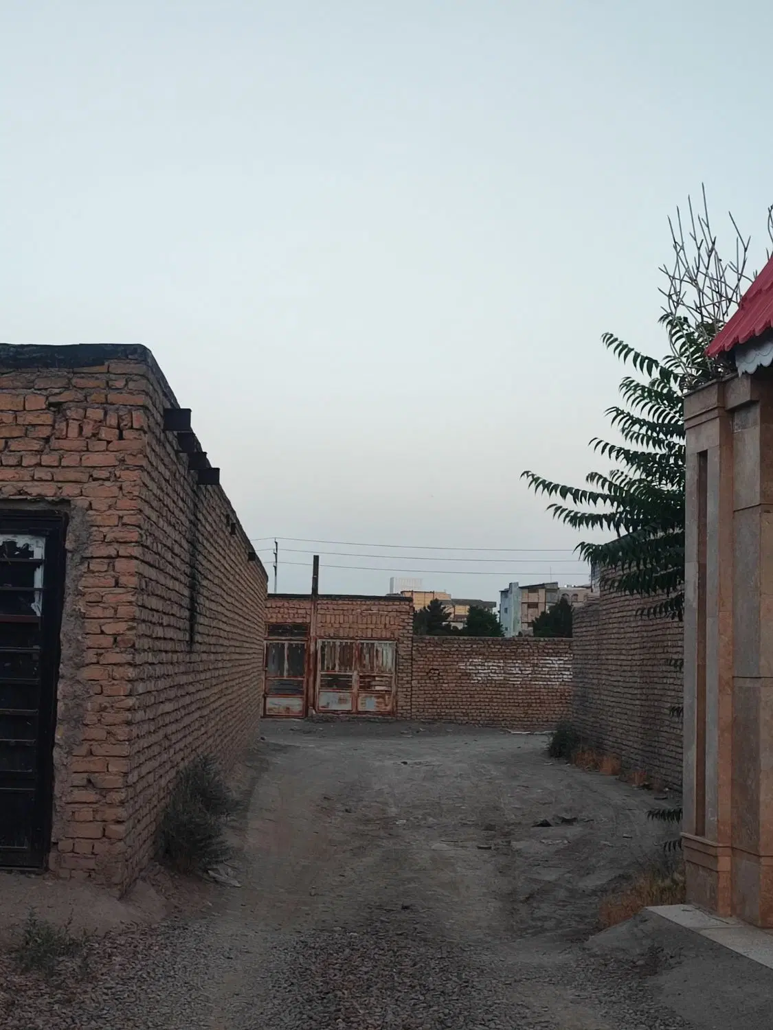 زمین مسکونی فروشی ویرانی ۷