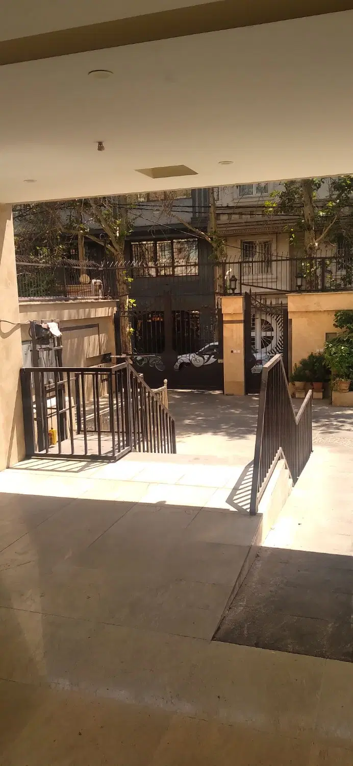 آپارتمان ۹۵ متری فول