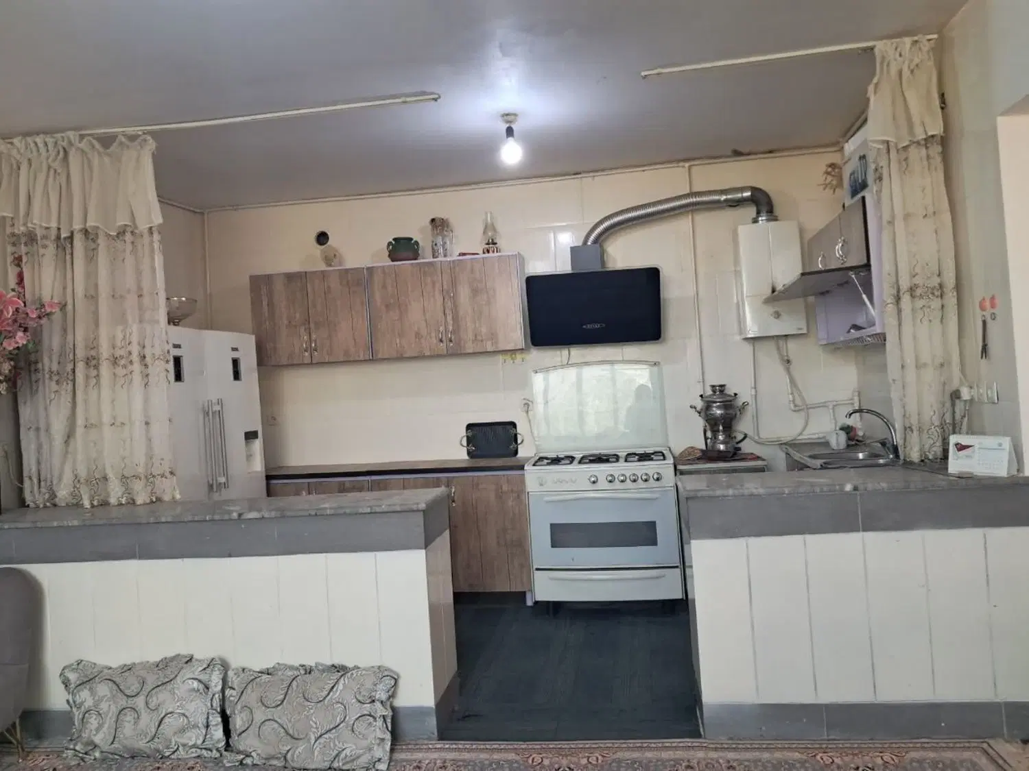 فروش منزل ویلایی واقع در روستای کاهکش (سامان)