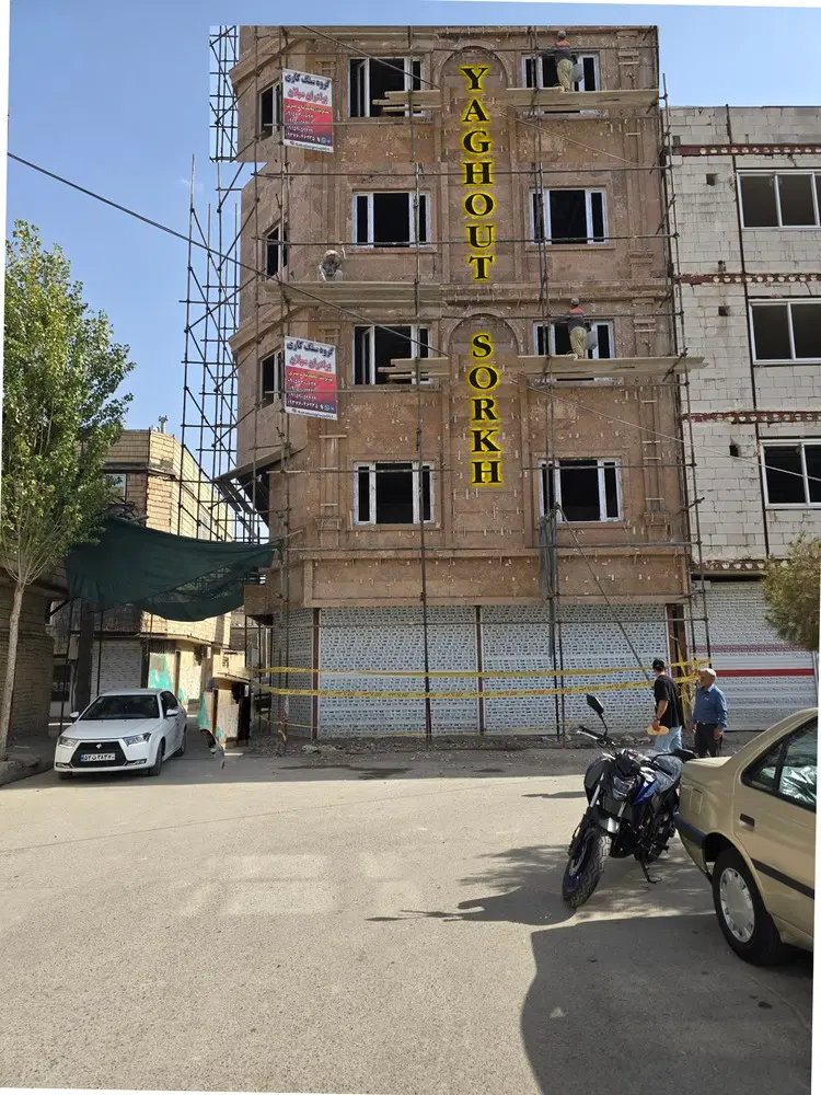 آپارتمان ۱۳۰متری تک واحدی