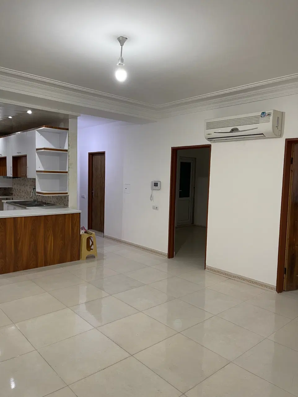 واحد اجاره ای بهر خیابان شیرودی تمیز