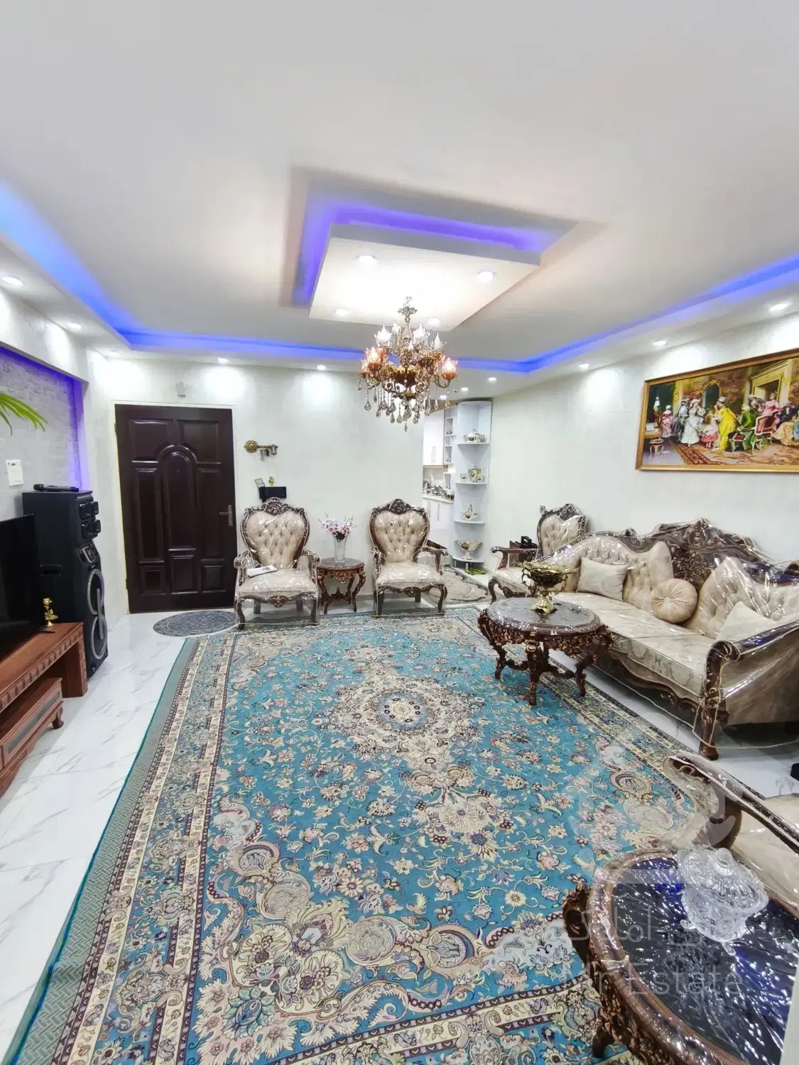 آپارتمان یا خانه ویلایی در مرکز شهر